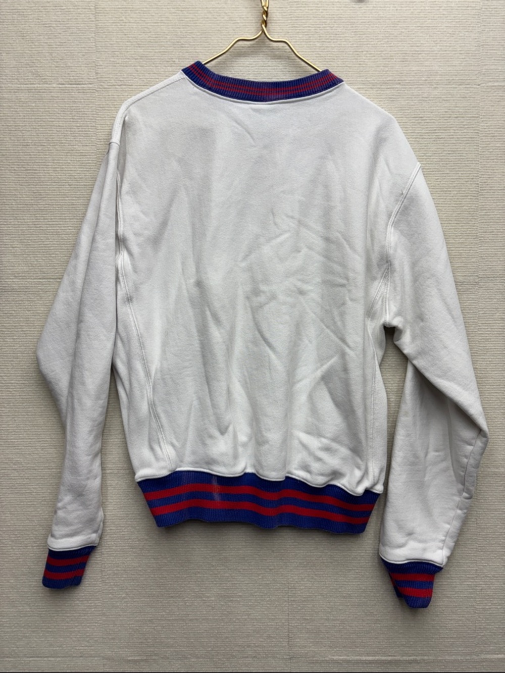 Champion | White Crewneck with Blue Script and Red Ribbing medium reverse weave - Picture 4 of 9